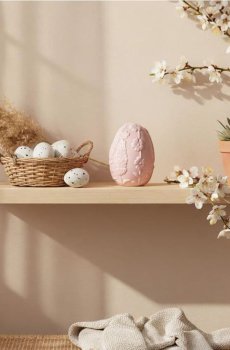 Великоднє декоративне яйце з тисненим візерунком - пастельний рожевий