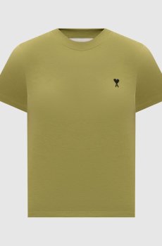 Зеленая футболка с вышивкой эмблемы