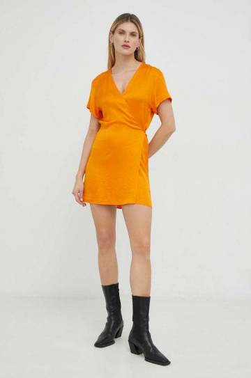 Платье American Vintage цвет оранжевый mini расклешённое Платье American Vintage цвет оранжевый mini расклешённое