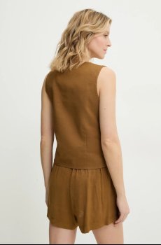 Жилетка и льняные шорты Answear.LAB