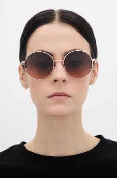 Солнцезащитные очки Guess