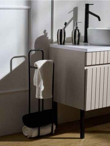 Ванній стійка - чорний Ванній стійка - чорний