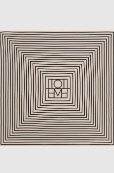 Бежевый платок из шелка с монограммой