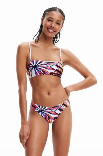 Купальные трусы Desigual цвет белый Купальные трусы Desigual цвет белый