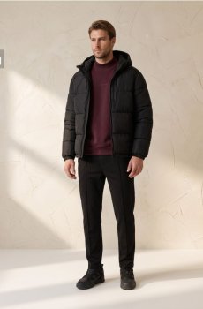 Кофта crewneck з вишитим написом - буряковий