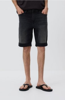 Reserved - Джинсові шорти slim fit - чорний - YV416-99J