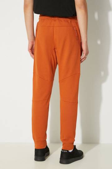 Хлопковые спортивные штаны C.P. Company Diagonal Raised Fleece Lens Sweatpants цвет оранжевый однотонные 17CMSP084A005086W Хлопковые спортивные штаны C.P. Company Diagonal Raised Fleece Lens Sweatpants цвет оранжевый однотонные 17CMSP084A005086W