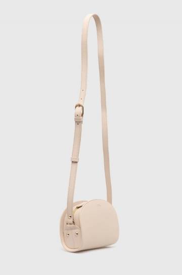 Кожаная сумочка A.P.C. sac demi-lune mini цвет бежевый PXAWV-F61392 Кожаная сумочка A.P.C. sac demi-lune mini цвет бежевый PXAWV-F61392