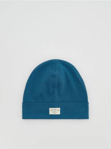 Reserved - Шапка з нашивкою - темно-синій - 441GS-59X Reserved - Шапка з нашивкою - темно-синій - 441GS-59X