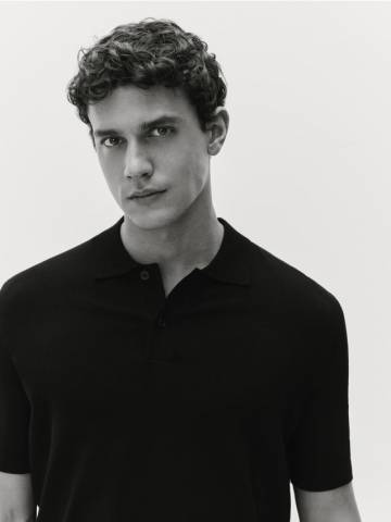 Reserved - Джемпер поло з віскозою - чорний - 814BB-99X