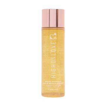 Массажное масло HighOnLove Sensual Massage Oil с ароматом клубники и шампанского, 120 мл Массажное масло HighOnLove Sensual Massage Oil с ароматом клубники и шампанского, 120 мл