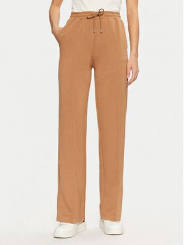 Guess Спортивні штани V5RB19 KCOB2 Коричневий Regular Fit Guess Спортивні штани V5RB19 KCOB2 Коричневий Regular Fit