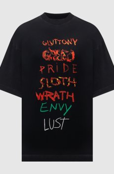 Черная футболка с принтом и вышивкой логотипа