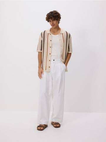 Reserved - Ажурний джемпер у смужку - бежевий - 9982N-80P