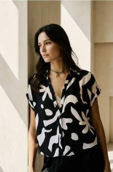 Віскозна сорочка з коротким рукавом - різнобарвний