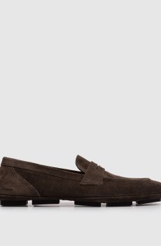Коричневые замшевые мокасины