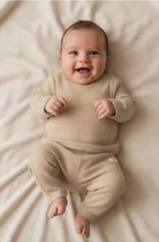 Дитячий комплект із вафельного трикотажу - бежевий