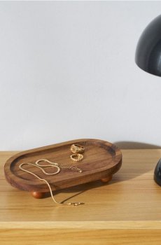 Дерев’яна декоративна таця на ніжках - бежевий