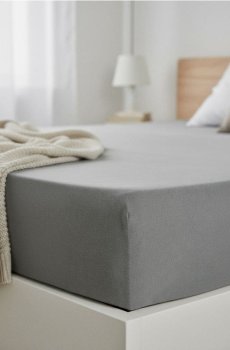 Бавовняне трикотажне простирадло з еластичною гумкою - темно-сірий