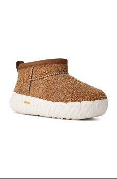 Зимние сапоги UGG Classic Ultra Mini Wrap Tech