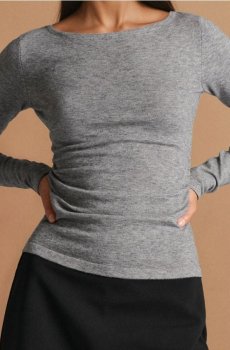 Светр із зборками з боків із домішкою вовни - сірий