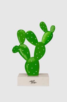 Зеленая декоративная статуэтка в виде кактуса