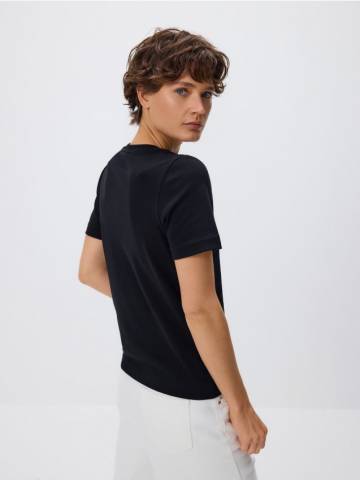Reserved - Футболка regular fit з мерсеризованої бавовни - чорний - 2292T-99X Reserved - Футболка regular fit з мерсеризованої бавовни - чорний - 2292T-99X