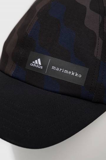 Кепка adidas Performance Marimekko цвет чёрный узор Кепка adidas Performance Marimekko цвет чёрный узор