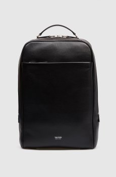 Черный кожаный рюкзак с логотипом