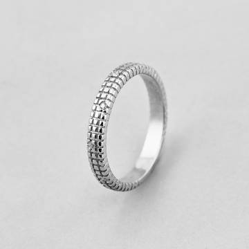 Серебряное кольцо Minimal 19040р-17.5 17.5 Серебряное кольцо Minimal 19040р-17.5 17.5