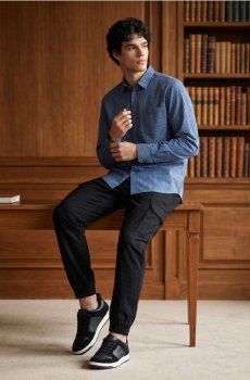 Бавовняна сорочка slim fit у клітинку - light blue