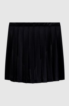 Черная юбка-плиссе с вырезом сзади