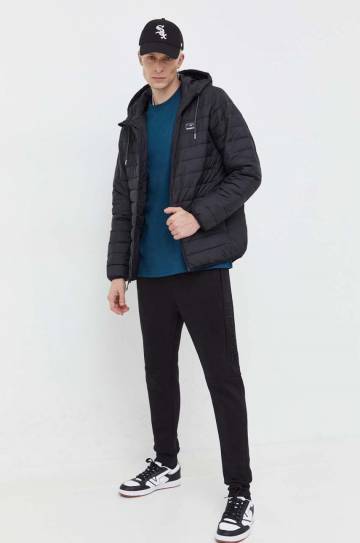 Куртка Quiksilver мужская цвет чёрный переходная Куртка Quiksilver мужская цвет чёрный переходная