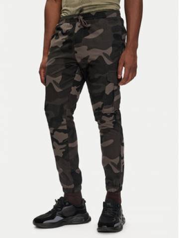 Brave Soul Joggery MTR-FINECAMOCRGR Зелений Slim Fit Brave Soul Joggery MTR-FINECAMOCRGR Зелений Slim Fit