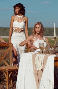 Молочний комплект з мереживом