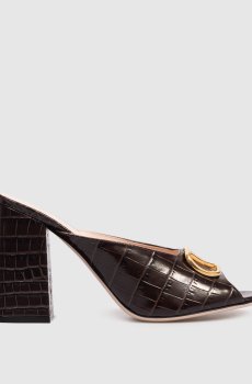 Коричневые кожаные мюли с тиснением под кожу крокодила