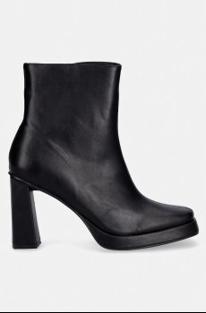 Полусапожки Koi Footwear Halla Black Heeled Boots