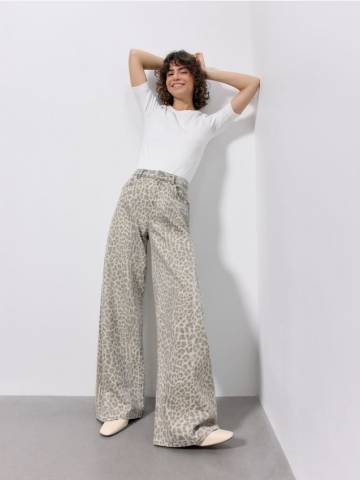 Reserved - LADIES` JEANS TROUSERS - бежевий - YS070-08J Reserved - LADIES` JEANS TROUSERS - бежевий - YS070-08J
