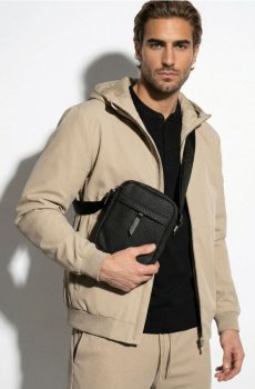 Сумка crossbody з тисненим візерунком - чорний