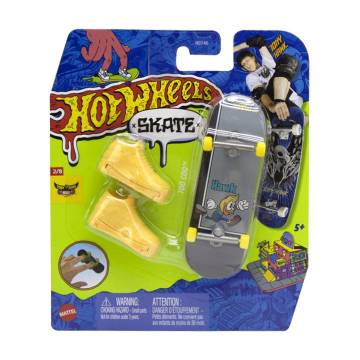 Игровой набор Hot Wheels Скейт и обувь для пальчиков, желтый, от 5 лет (HGT46)