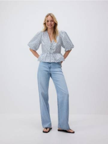 Reserved - LADIES` BLOUSE - світло-блакитний - YE341-50X Reserved - LADIES` BLOUSE - світло-блакитний - YE341-50X