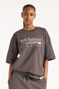 Женская черная футболка Trackside Oversized Черный S New Balance WT6297MKBLK