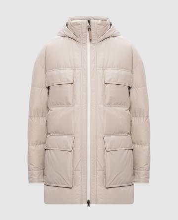 Бежевый пуховик