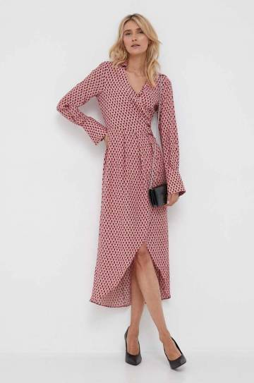 Платье Sisley цвет розовый maxi расклешённое Платье Sisley цвет розовый maxi расклешённое