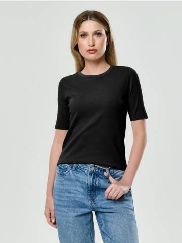 Футболка з трикотажу в рубчик - чорний