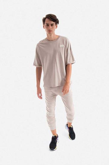 Хлопковая футболка Alpha Industries цвет бежевый однотонный 118532.627-beige Хлопковая футболка Alpha Industries цвет бежевый однотонный 118532.627-beige