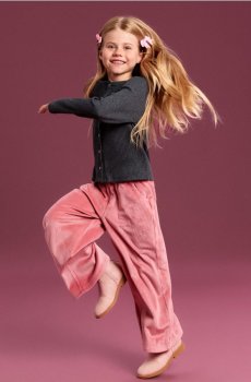 Огріті вельветові штани wide leg з флісовою підкладкою - пильно-рожевий