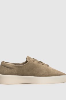 Коричневые замшевые кроссовки с логотипом