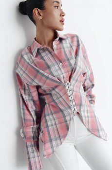 Рожева картата сорочка асиметричного крою на гачках