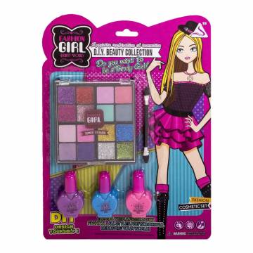 Набір косметики Qunxing Модна дівчинка 5 предметів (J-605) Набір косметики Qunxing Модна дівчинка 5 предметів (J-605)
